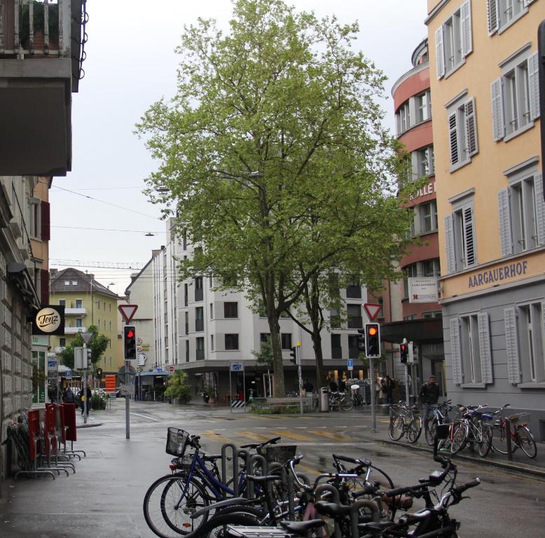 Stay2Night City Center Hostel Zurich Extérieur photo